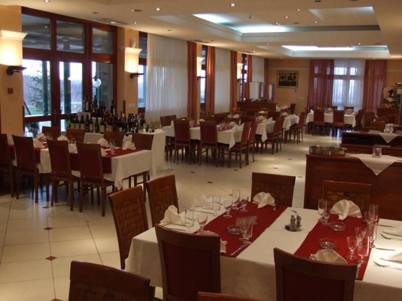Hotel Norcev Grgeteg Exterior photo